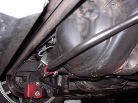 1988 Ford Bronco - Drain plug placement: red for off road, yellow for on road.
