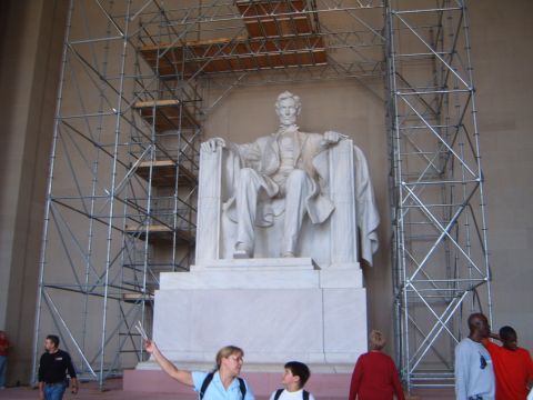 1988 Ford Bronco - Scaffolding is erected around the Lincoln Memorial statue, with visitors observing the monument.
