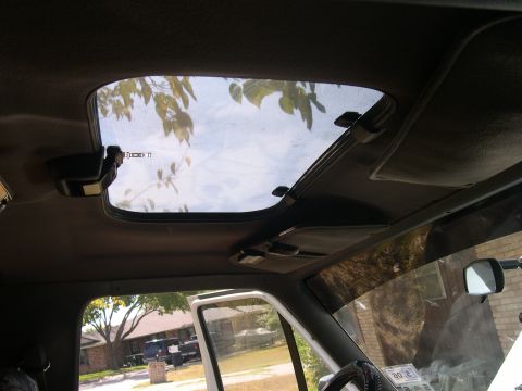 1992 Ford Bronco - sunroof