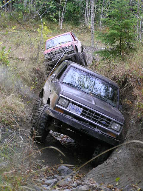 1985 Ford Bronco II - Chet's Crack Trail - The Upper Section - Ashek and I