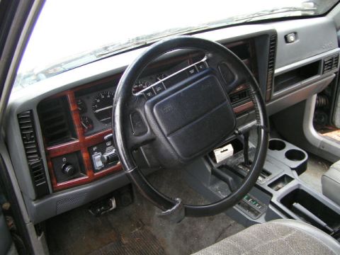 1995 Jeep Cherokee photo