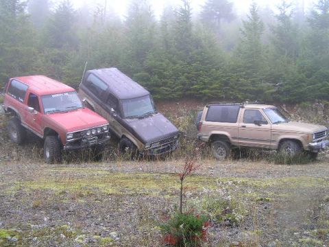 1985 Ford Bronco II - Katelyne's Lookout - Gourp shot