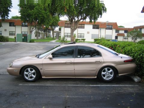 1997 Mercury Sable photo