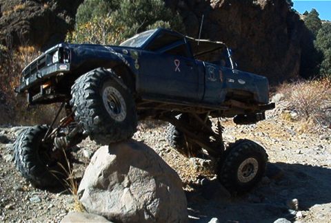 1986 Ford Bronco - Mark found this rock to pose on.