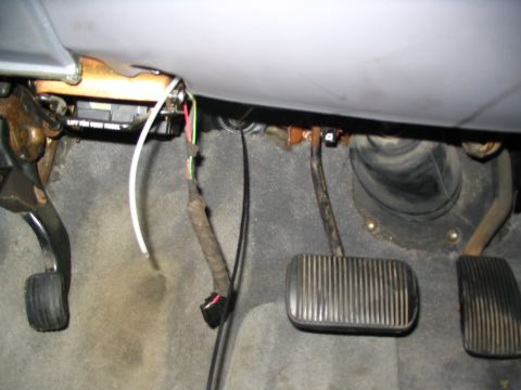 1993 Ford Taurus - broken oil pressure line and brake pedal switch.
