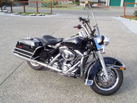 2005 Harley-Davidson FLH photo