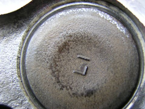 1996 Ford Probe - In this pic... you can see rub marks I created by twirling the valve in the valve guide,