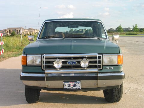 1989 Ford Bronco - Front view