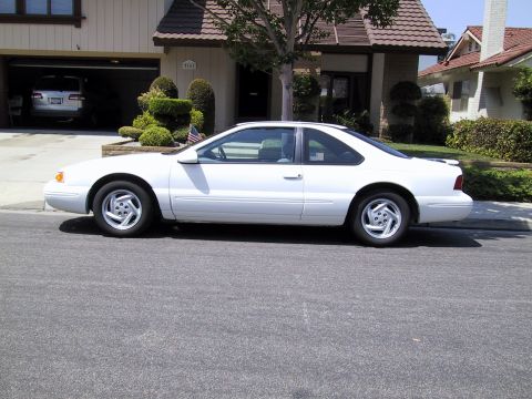 1997 Ford Thunderbird photo