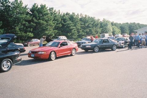 1989 Ford Mustang - wating in line.