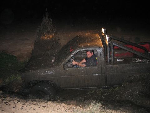 1991 Nissan Pathfinder - take note: Open windows.. dumb ass on me.