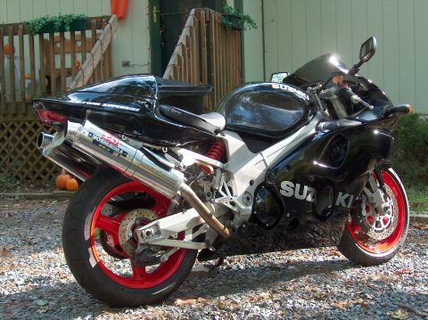 2002 Suzuki TL1000R photo