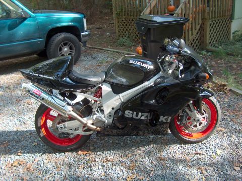 2002 Suzuki TL1000R photo