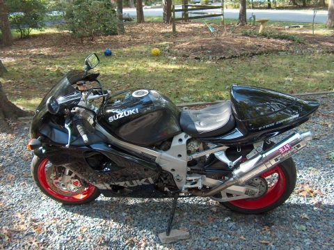 2002 Suzuki TL1000R photo