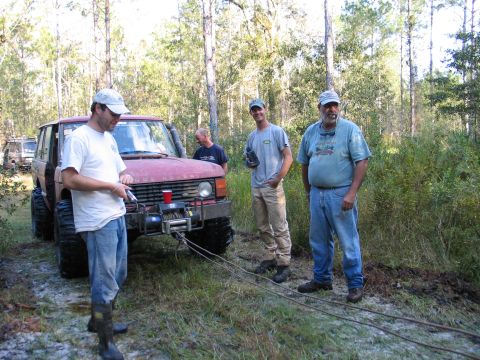 1992 Ford Bronco - the recovery team. pretty strong winch on kaz's rig. EP9000 superwinch. pulled a rover and a bronco
