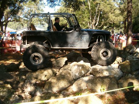 1991 Ford Bronco - This Ford Bronco appears to be from the 1980-1986 generation, not the 1991 model year claimed in the registry.