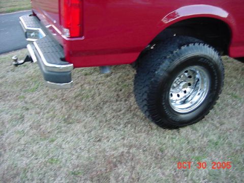 1989 Ford Bronco - Tailpipe tucked tight!