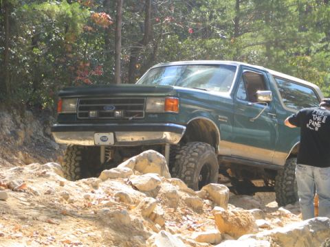 1990 Ford Bronco - Ready to climb