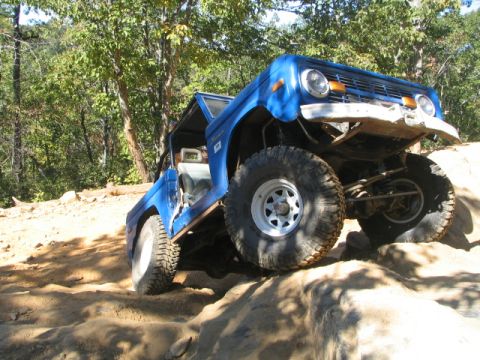 1990 Ford Bronco - EB in the rocks.