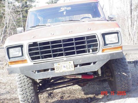1978 Ford Bronco - Front view of a 1978 Ford Bronco, showing its grille and custom bumper.