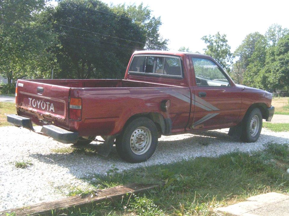 1990 Toyota Hilux “Yota”