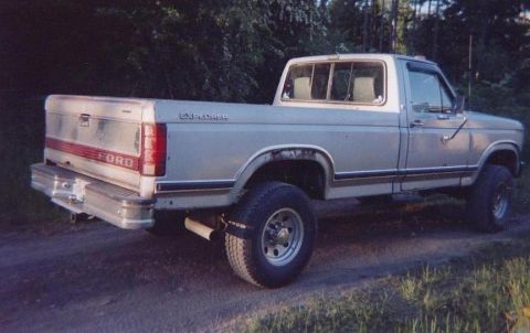 1986 Ford F-250 photo