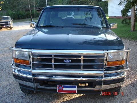 1995 Ford Bronco - Before I installed my offroad lights. Those pictures are coming.