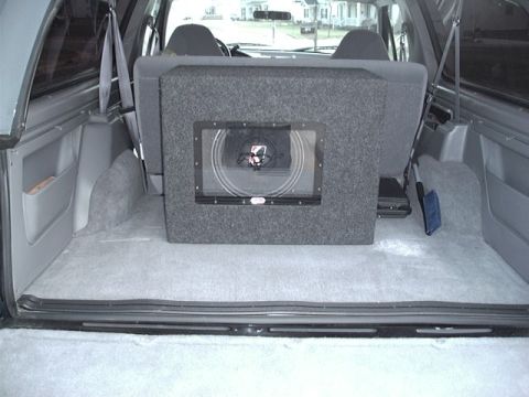 1996 Ford Bronco - That was my first sub I had in the beast
