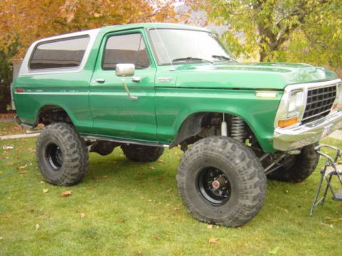 1979 Ford Bronco - Pasenger side.