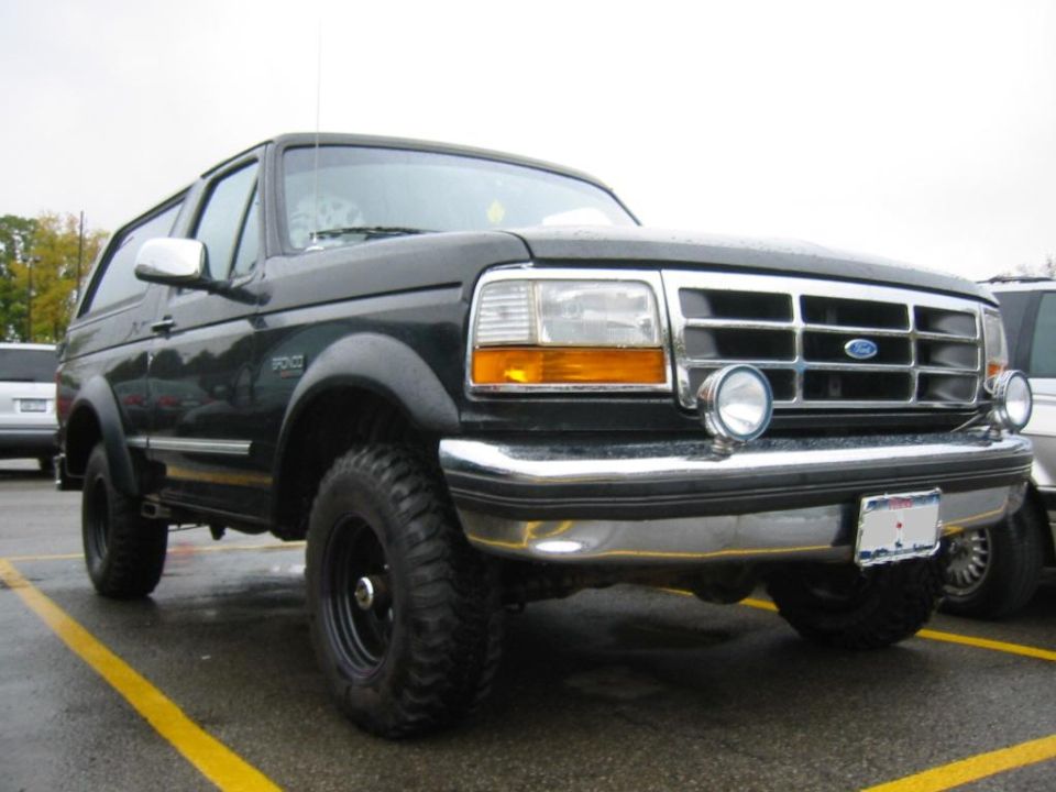 more recent pic with new tires. see it's clean some times