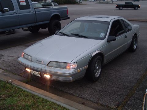 1992 Ford Thunderbird photo