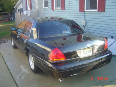 1999 Ford Crown Victoria photo