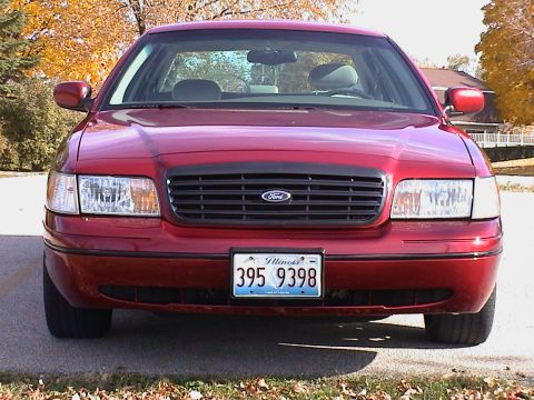2000 Ford Crown Victoria - November 4, 2005 - 01