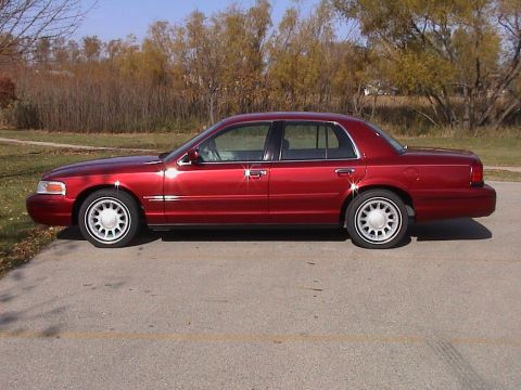 2000 Ford Crown Victoria - November 4, 2005 - 03