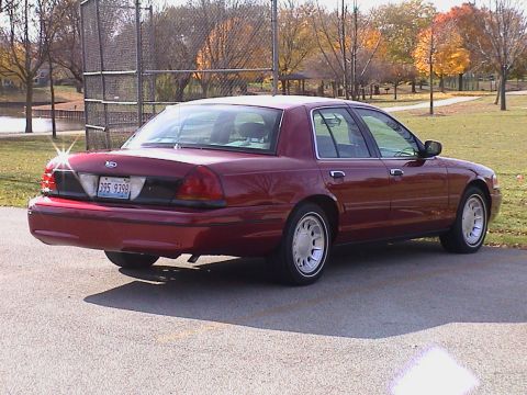 2000 Ford Crown Victoria - November 4, 2005 - 06