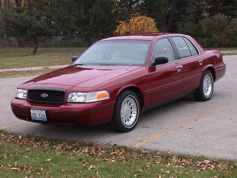 2000 Ford Crown Victoria - November 5, 2005 - 02