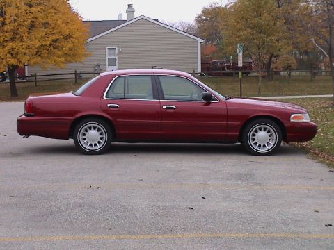 2000 Ford Crown Victoria - November 5, 2005 - 07