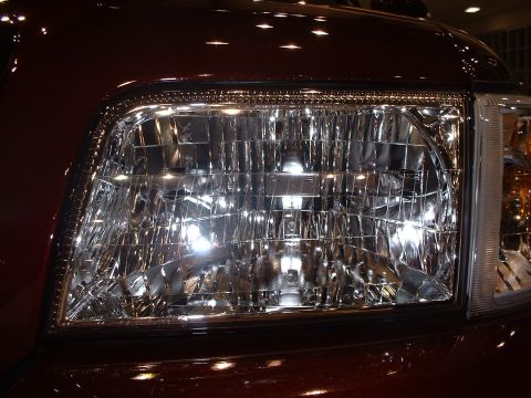 1999 Ford Crown Victoria - Headlight bulb