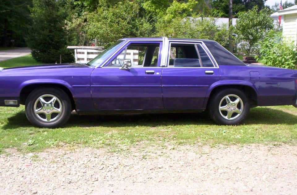 1986 Ford Crown Victoria LTD “The Purple Bomb”