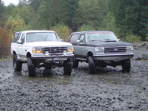 1989 Ford Bronco - Mark Z and I before we got goin