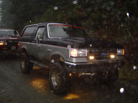 1989 Ford Bronco - Poured rain all day