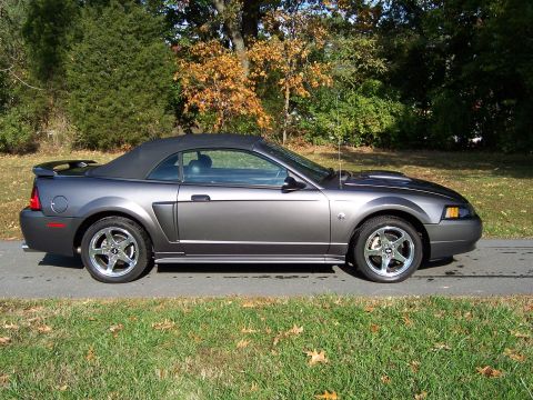 2004 Ford Mustang