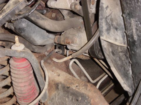 1991 Ford Bronco - Thermactor plumbing at pump.