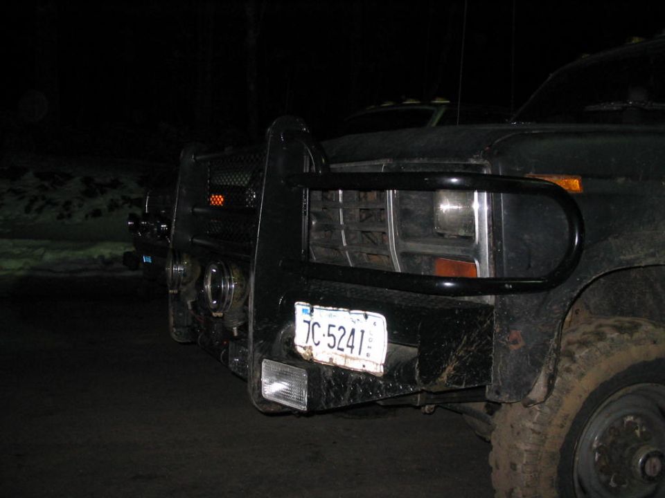 1985 Ford F-350 front end with bull bar and license plate 7C-5241