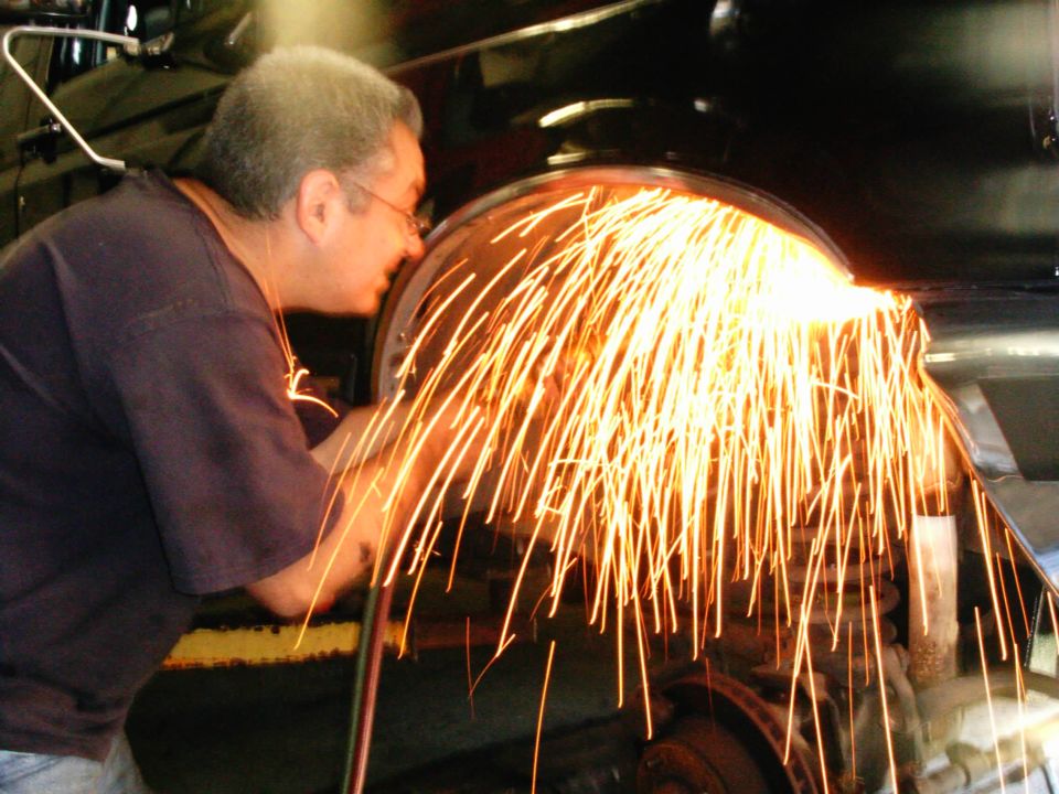 MAD MIKE INSTALLING MY SUSPENSION LIFT!