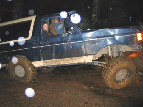 1995 Ford Bronco - Mike posing, same spot