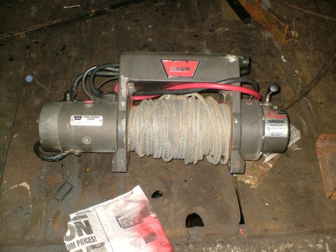 1989 Ford Bronco - A Warn XD9000 winch is shown, not a 1989 Ford Bronco.