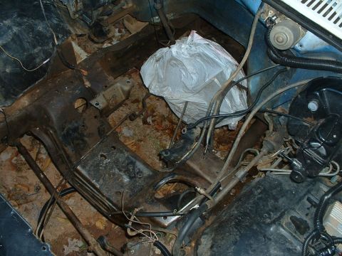 1985 Ford Bronco - I think something is missing???