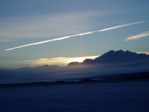 2000 Ford E350 - Sky over Knik