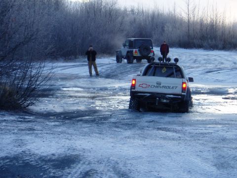 2000 Ford E350 - Sleddy crossing.